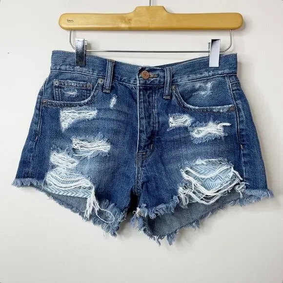 American Eagle vintage hi rise festival ripped embroidered pocket jean shorts 2 - Picture 1 of 9